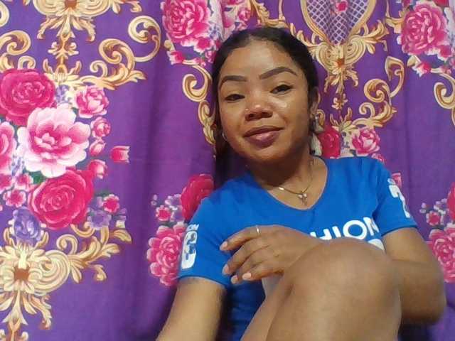 Elyah1a live cam on BongaCams