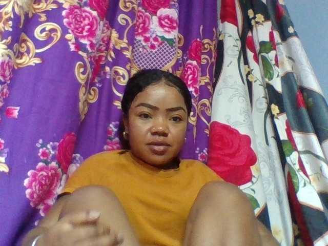 Elyah1a live cam on BongaCams