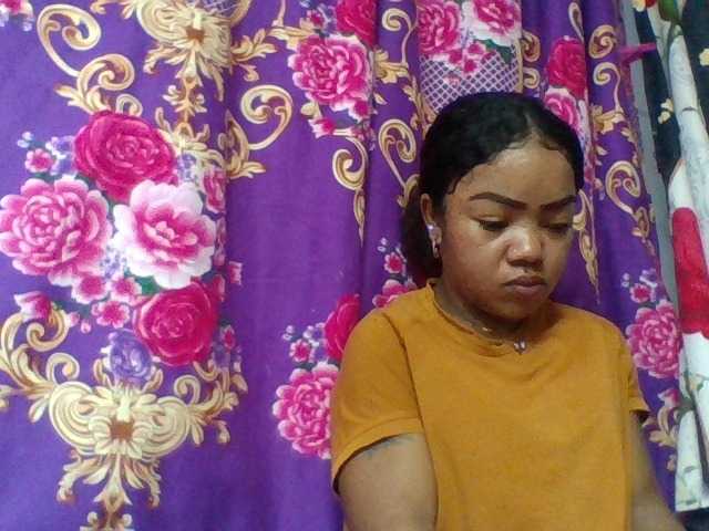 Elyah1a live cam on BongaCams