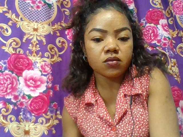 Elyah1a live cam on BongaCams