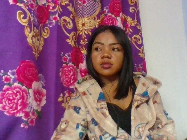 Elyah1a live cam on BongaCams