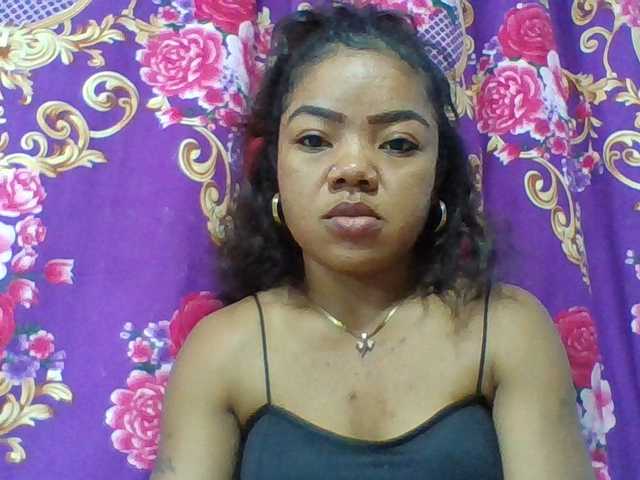 Elyah1a live cam on BongaCams