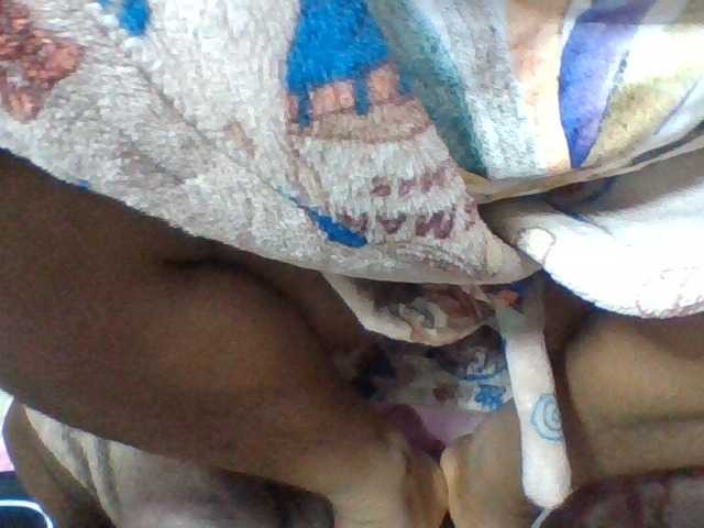 Elyah1a live cam on BongaCams