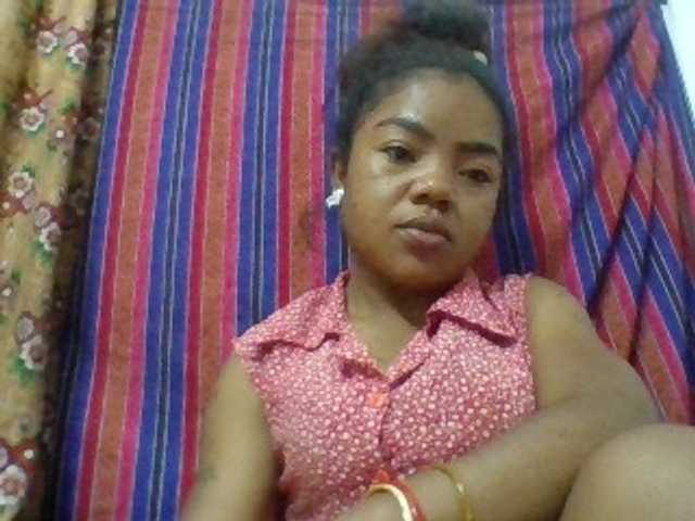Elyah1a live cam on BongaCams