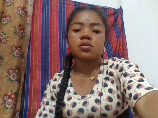 Elyah1a live cam on BongaCams