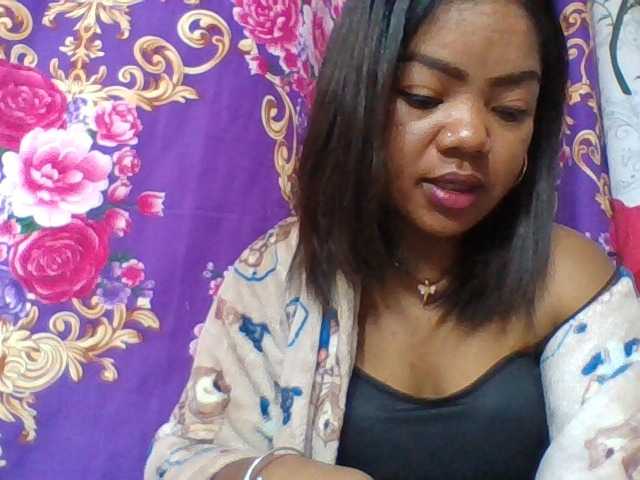 Elyah1a live cam on BongaCams
