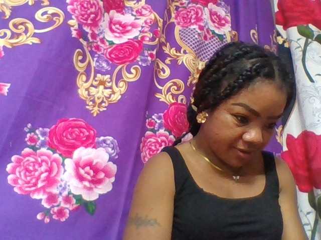 Elyah1a live cam on BongaCams