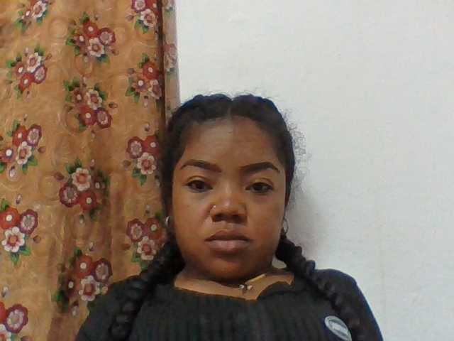 Elyah1a live cam on BongaCams