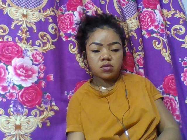Elyah1a live cam on BongaCams