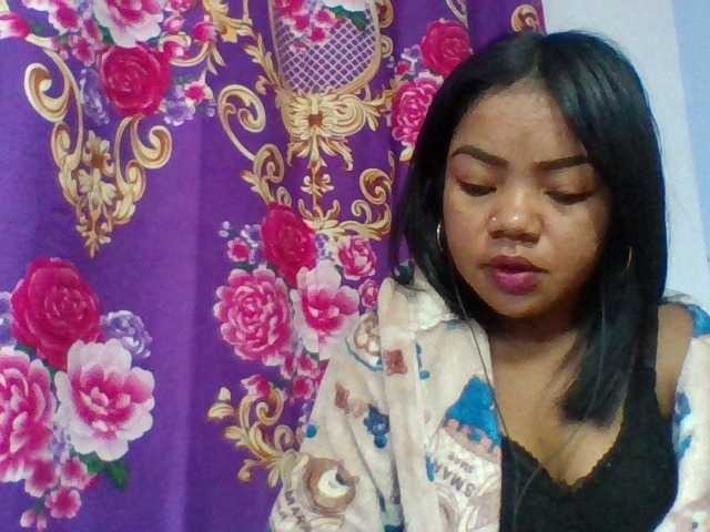 Elyah1a live cam on BongaCams