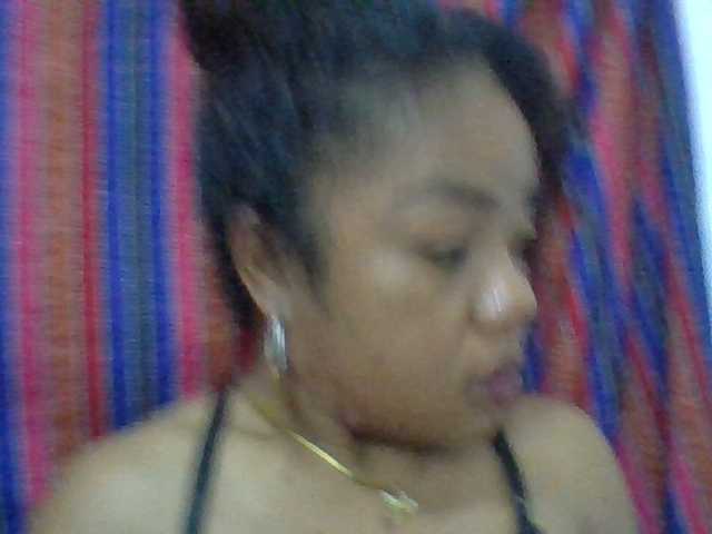 Elyah1a live cam on BongaCams