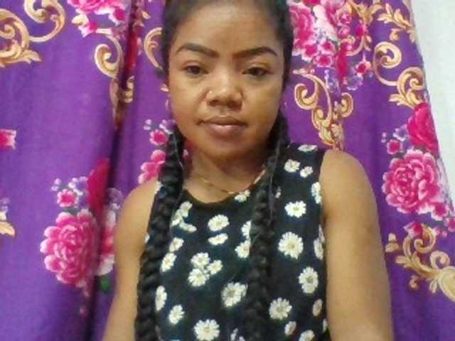 Elyah1a live cam on BongaCams