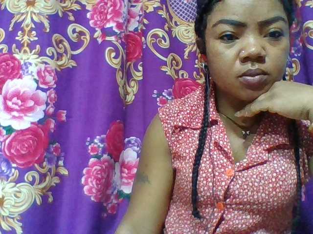 Elyah1a live cam on BongaCams