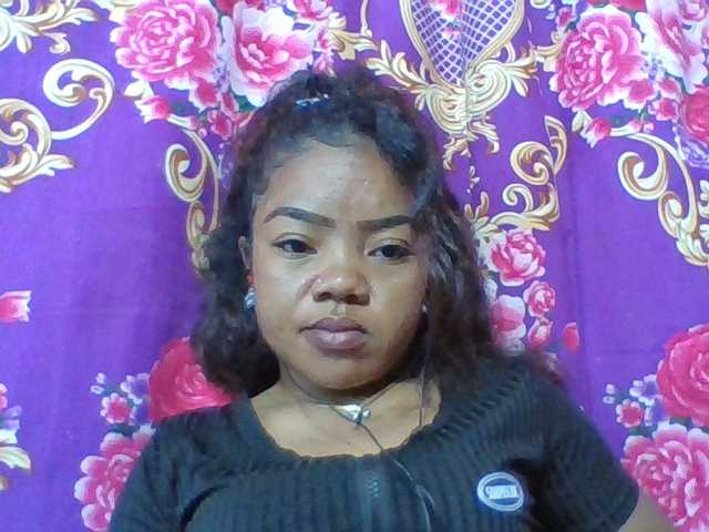Elyah1a live cam on BongaCams