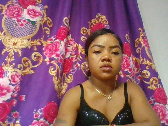 Elyah1a live cam on BongaCams