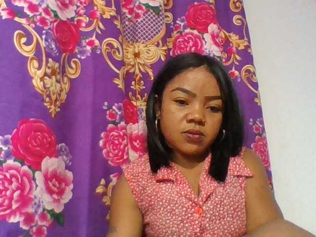 Elyah1a live cam on BongaCams