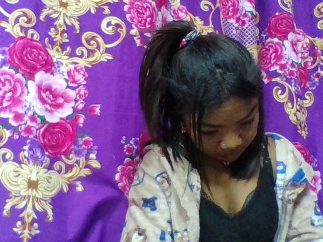 Elyah1a live cam on BongaCams