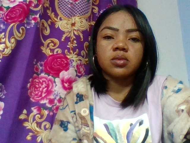 Elyah1a live cam on BongaCams