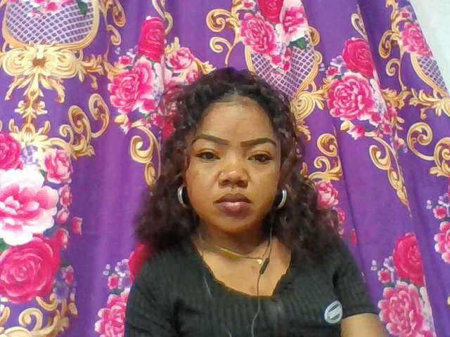 Elyah1a live cam on BongaCams
