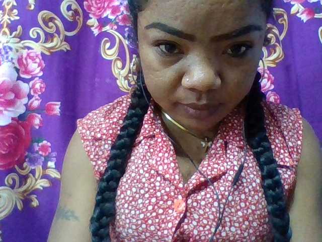 Elyah1a live cam on BongaCams