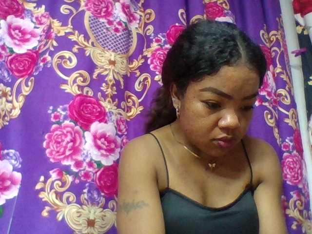 Elyah1a live cam on BongaCams
