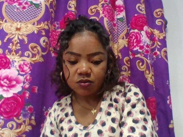 Elyah1a live cam on BongaCams