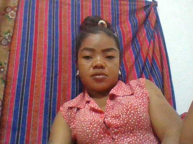 Elyah1a live cam on BongaCams