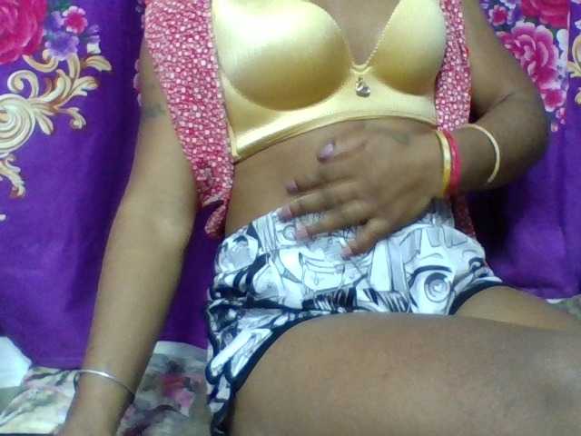 Elyah1a live cam on BongaCams
