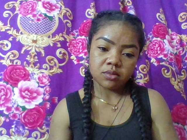 Elyah1a live cam on BongaCams