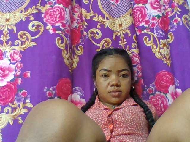 Elyah1a live cam on BongaCams