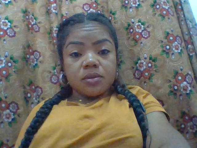 Elyah1a live cam on BongaCams