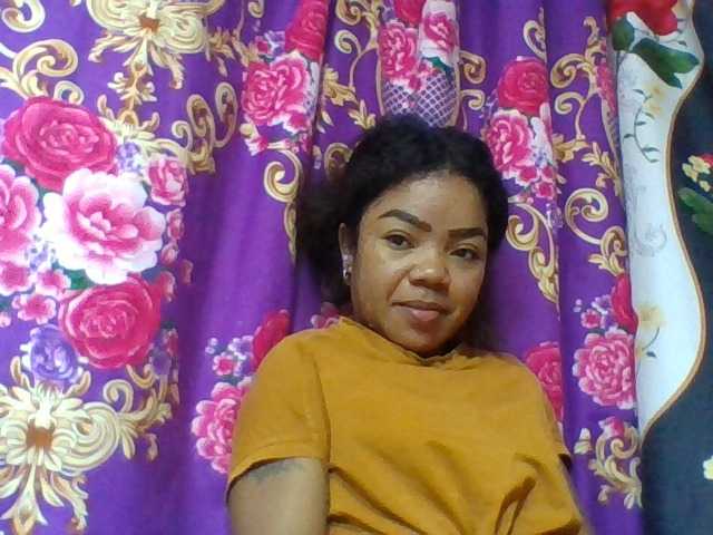 Elyah1a live cam on BongaCams