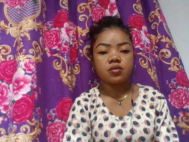 Elyah1a live cam on BongaCams