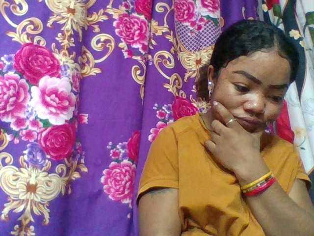Elyah1a live cam on BongaCams