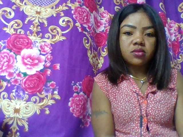 Elyah1a live cam on BongaCams