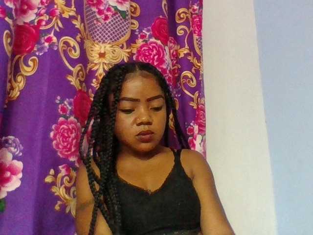 Elyah1a Live Cam on BongaCams