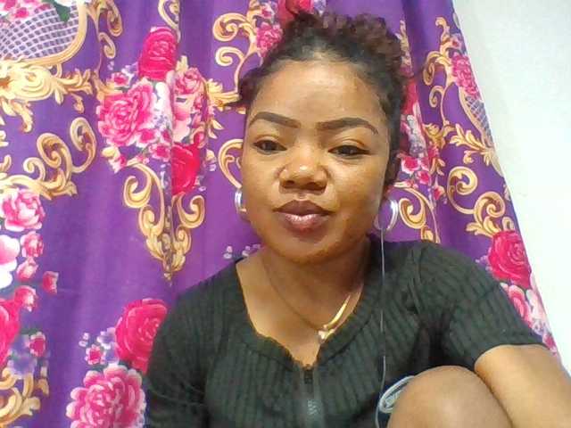 Elyah1a live cam on BongaCams