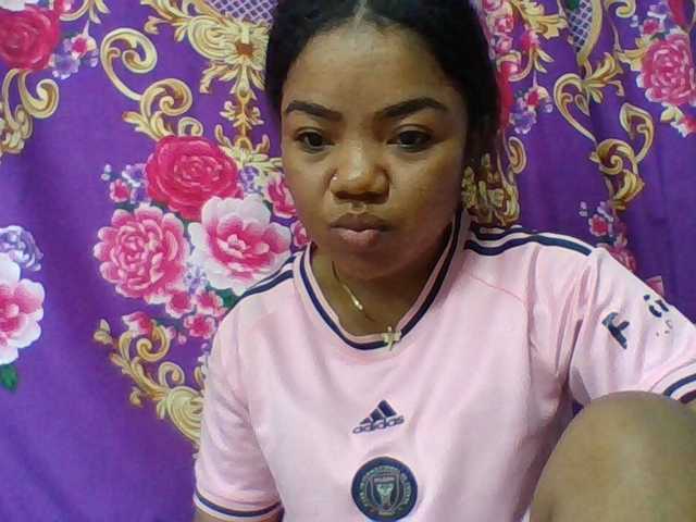 Elyah1a live cam on BongaCams
