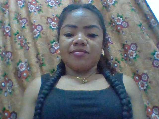 Elyah1a live cam on BongaCams