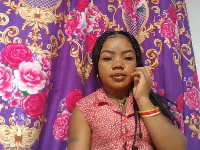 Elyah1a live cam on BongaCams