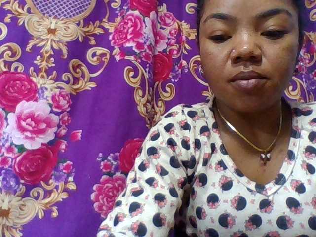 Elyah1a live cam on BongaCams