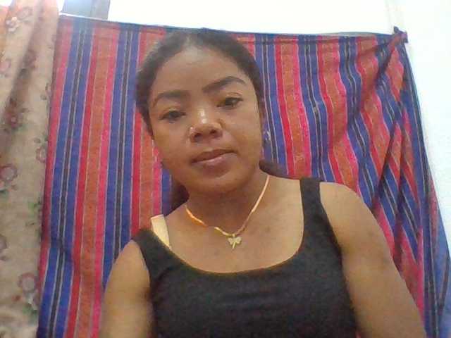 Elyah1a live cam on BongaCams