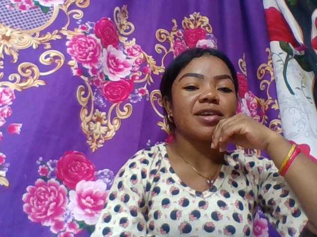 Elyah1a live cam on BongaCams