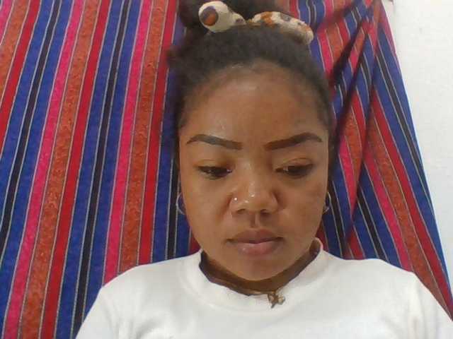 Elyah1a live cam on BongaCams