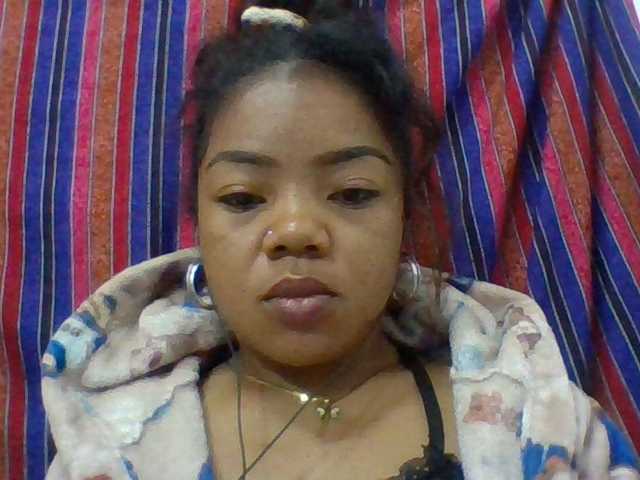 Elyah1a live cam on BongaCams
