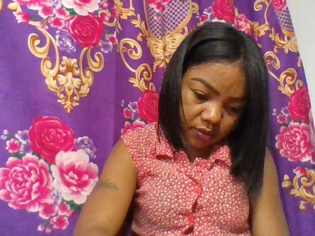 Elyah1a live cam on BongaCams