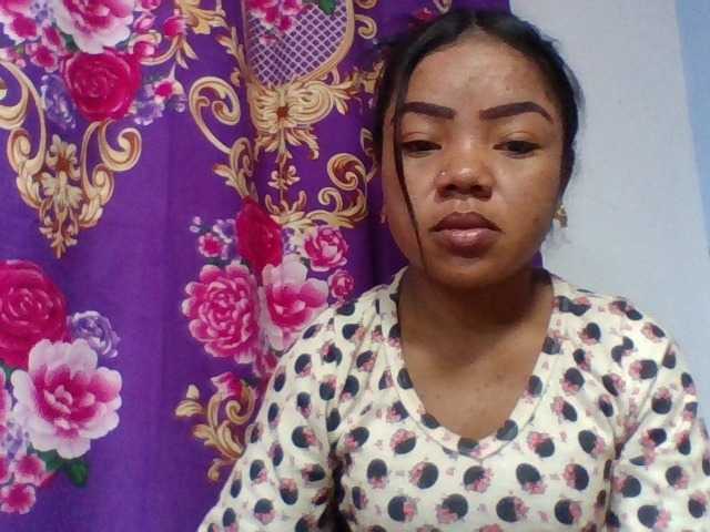 Elyah1a live cam on BongaCams