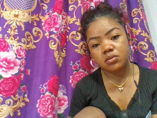 Elyah1a live cam on BongaCams