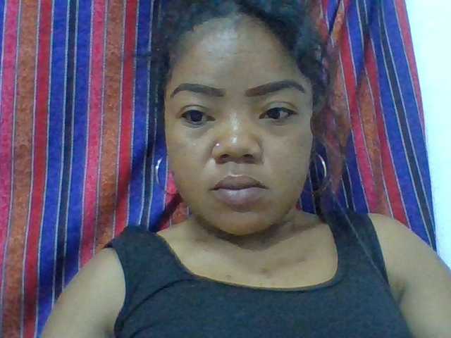 Elyah1a live cam on BongaCams