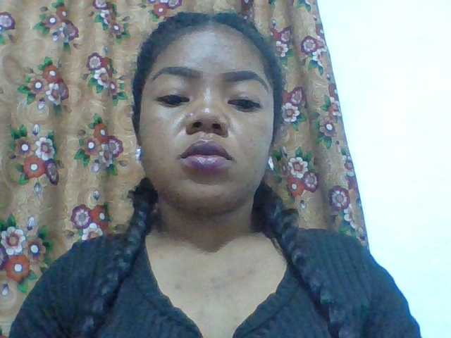 Elyah1a live cam on BongaCams